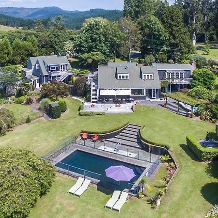 Brenton Lodge Whangamata Bagian luar foto