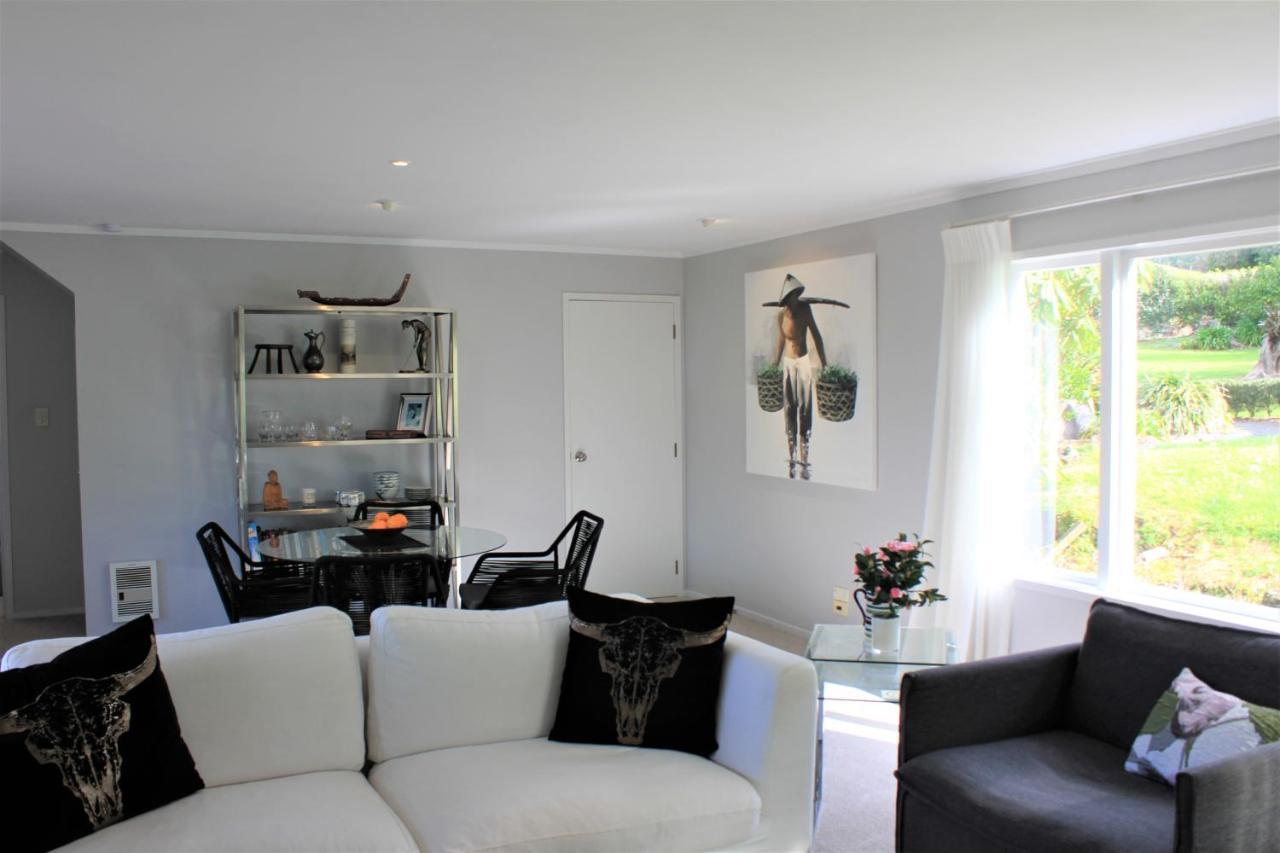Brenton Lodge Whangamata Bagian luar foto