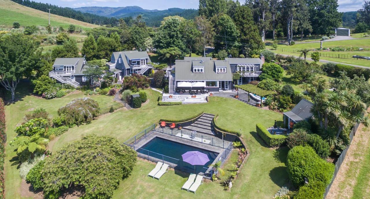 Brenton Lodge Whangamata Bagian luar foto