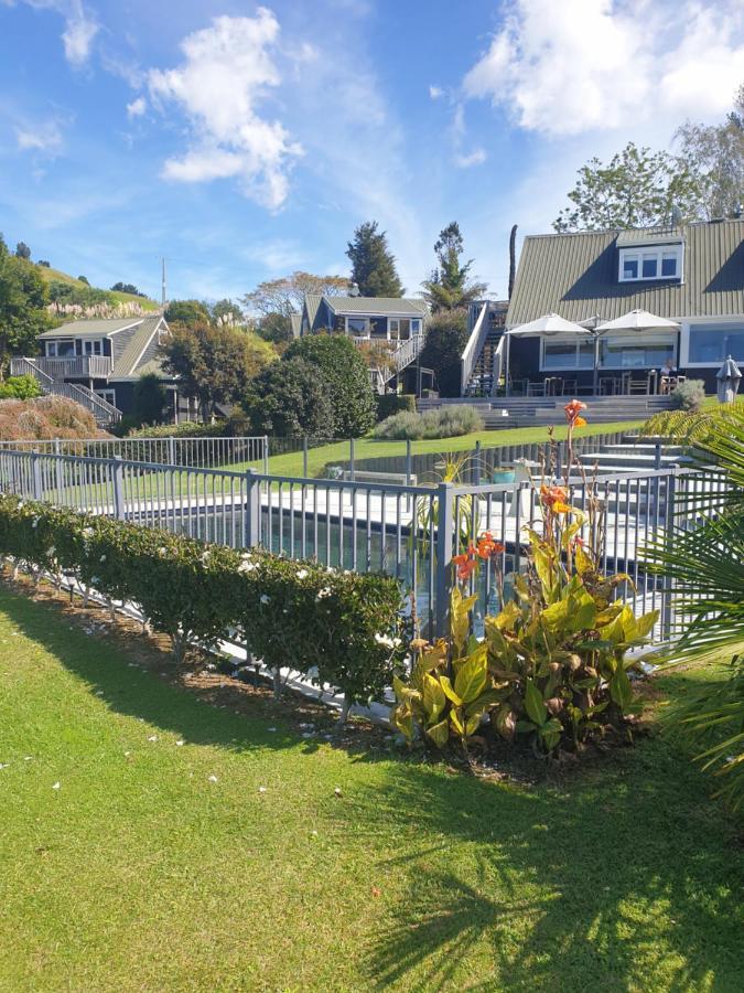 Brenton Lodge Whangamata Bagian luar foto